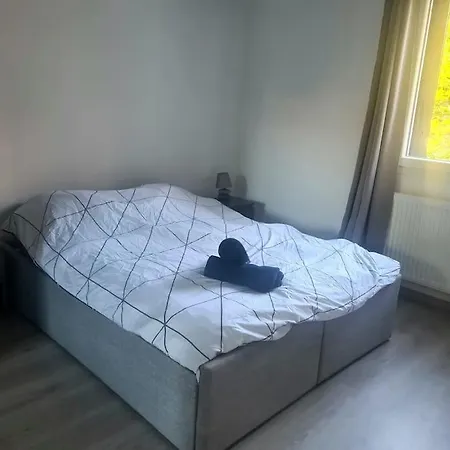 Joli Appartement Vue Montagne, Cosy Avec Jardin Bonneville Buitenkant foto
